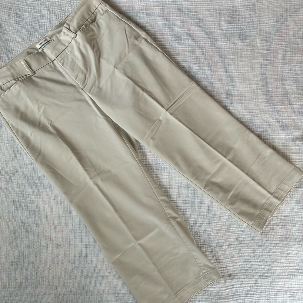 Dockers Khaki Straight-Leg Chinos in Light Beige